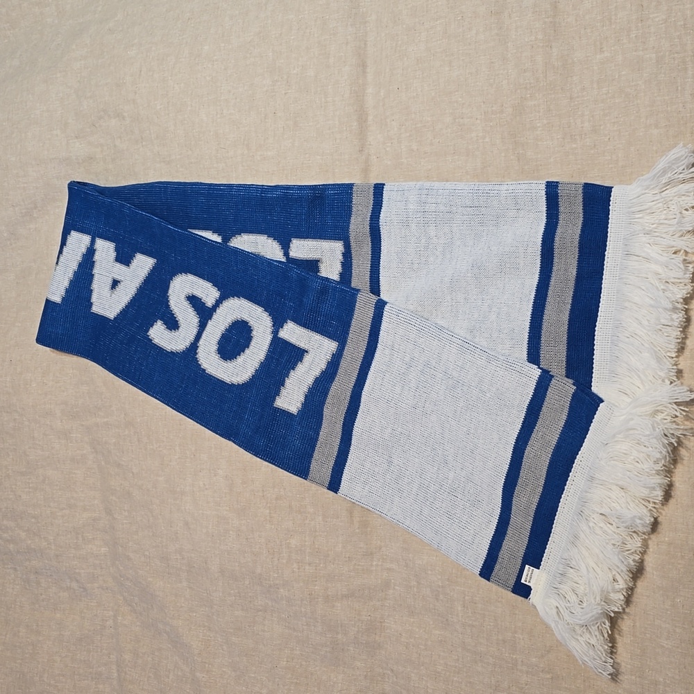 Los Angeles City Scarf Knit Winter Neck Reversible Double Sided By Eclipse